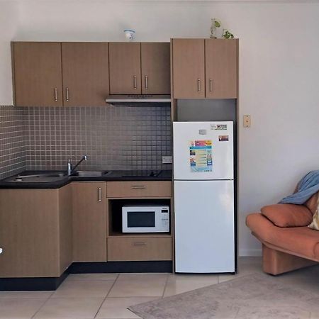 Whitsunday Waterfront Apartments Airlie Beach Exteriör bild