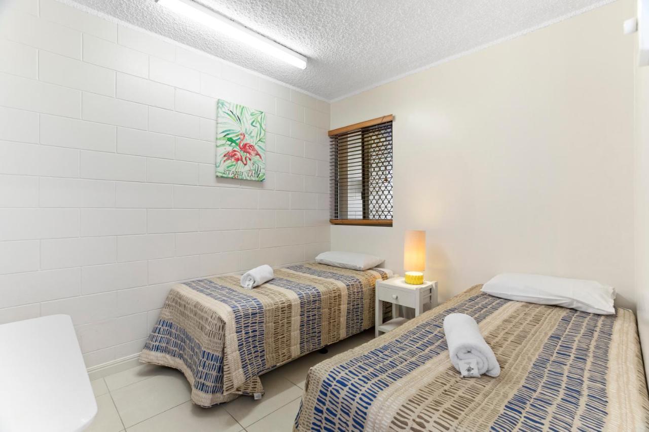 Whitsunday Waterfront Apartments Airlie Beach Exteriör bild