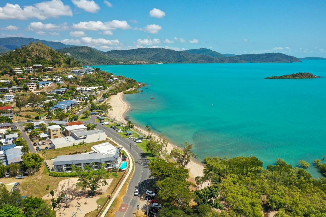 Whitsunday Waterfront Apartments Airlie Beach Exteriör bild