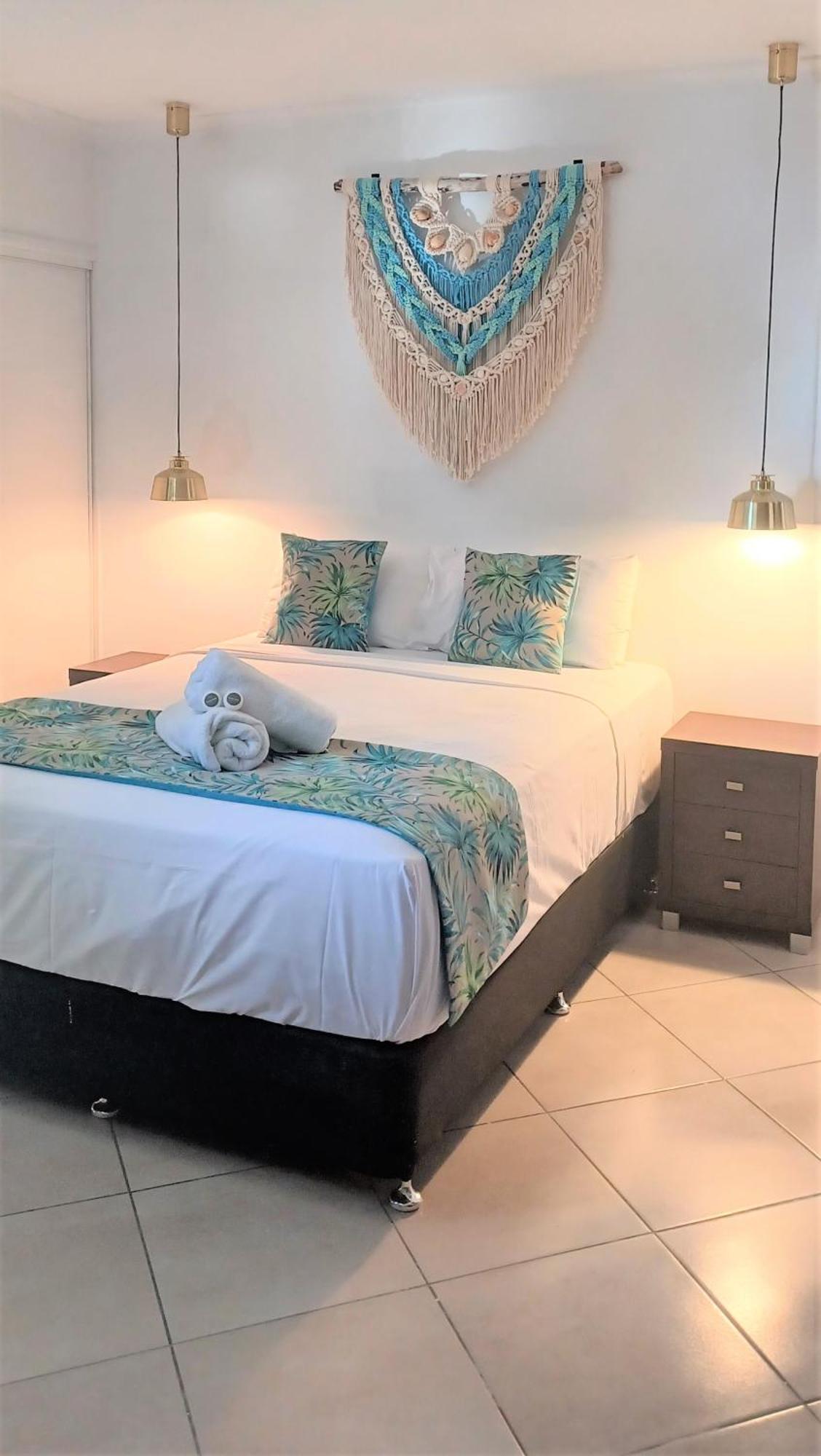 Whitsunday Waterfront Apartments Airlie Beach Exteriör bild