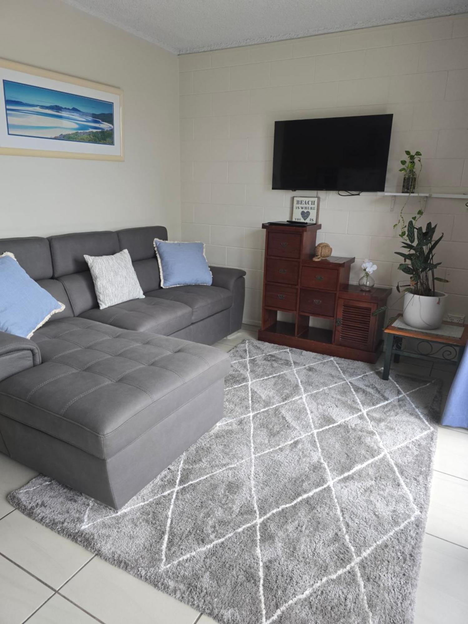 Whitsunday Waterfront Apartments Airlie Beach Exteriör bild