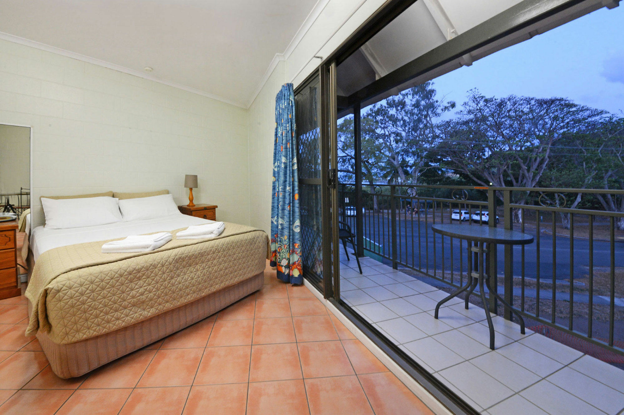 Whitsunday Waterfront Apartments Airlie Beach Exteriör bild